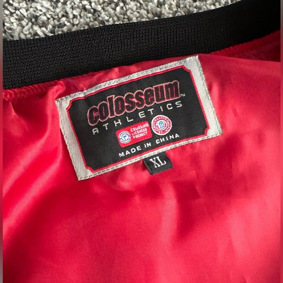 Men's Nebraska Huskers Vest - Picture 3 of 7